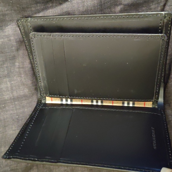 Burberry Nova Check Flip open wallet - Picture 5 of 6